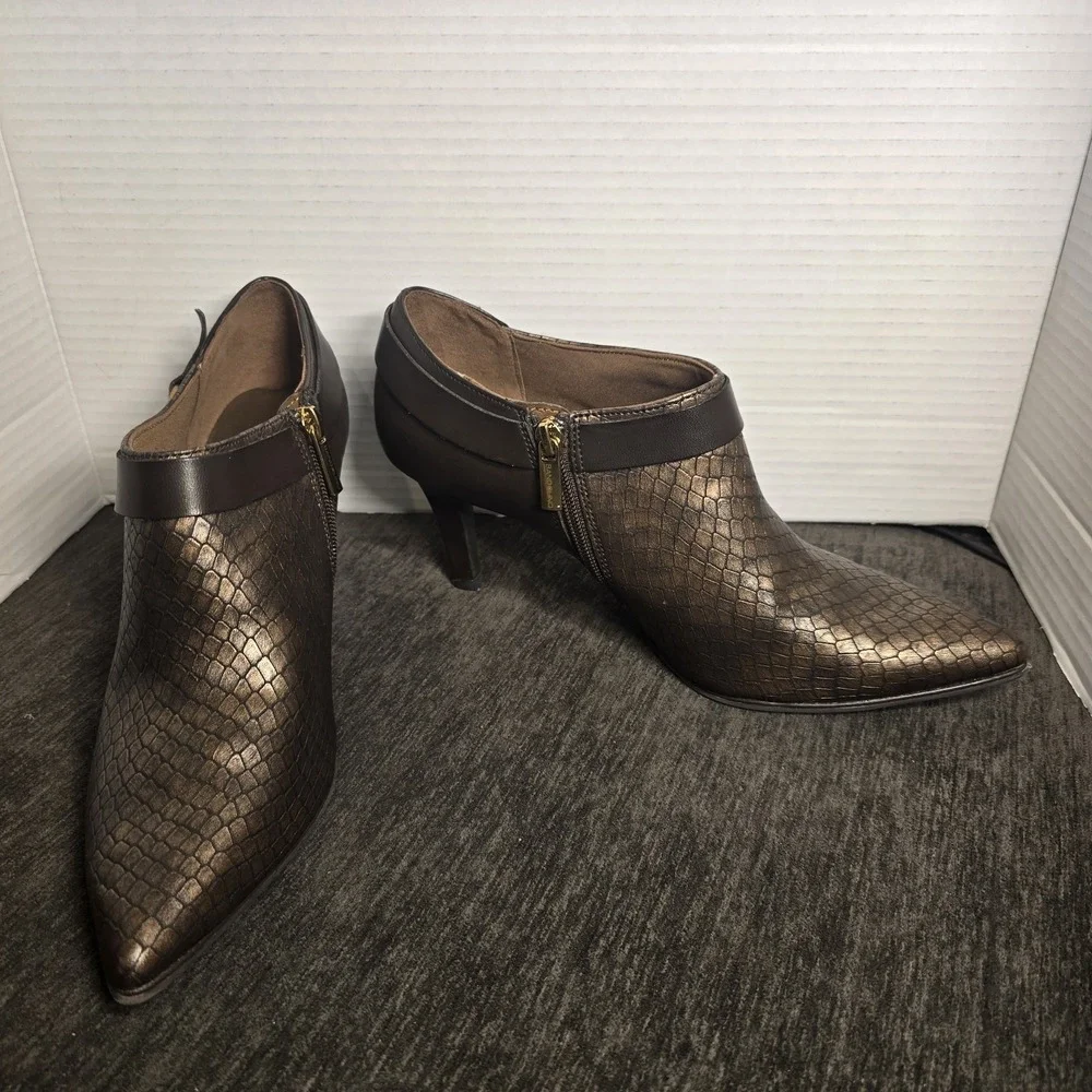 Bandolino Bronze Snake-Embossed Pointed-Toe Booties Womens Size 10M